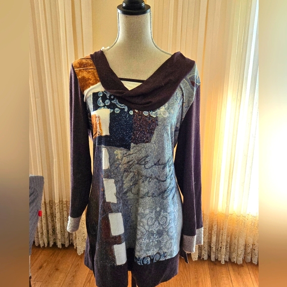 Brown sweater - Picture 1 of 4